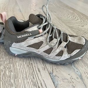 Merrill Albertsons Hiking Shoe
